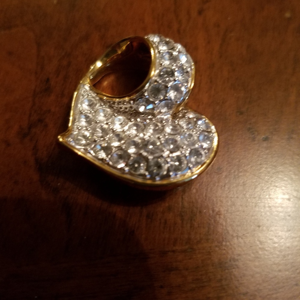 Retired Nolin Miller Pendant.